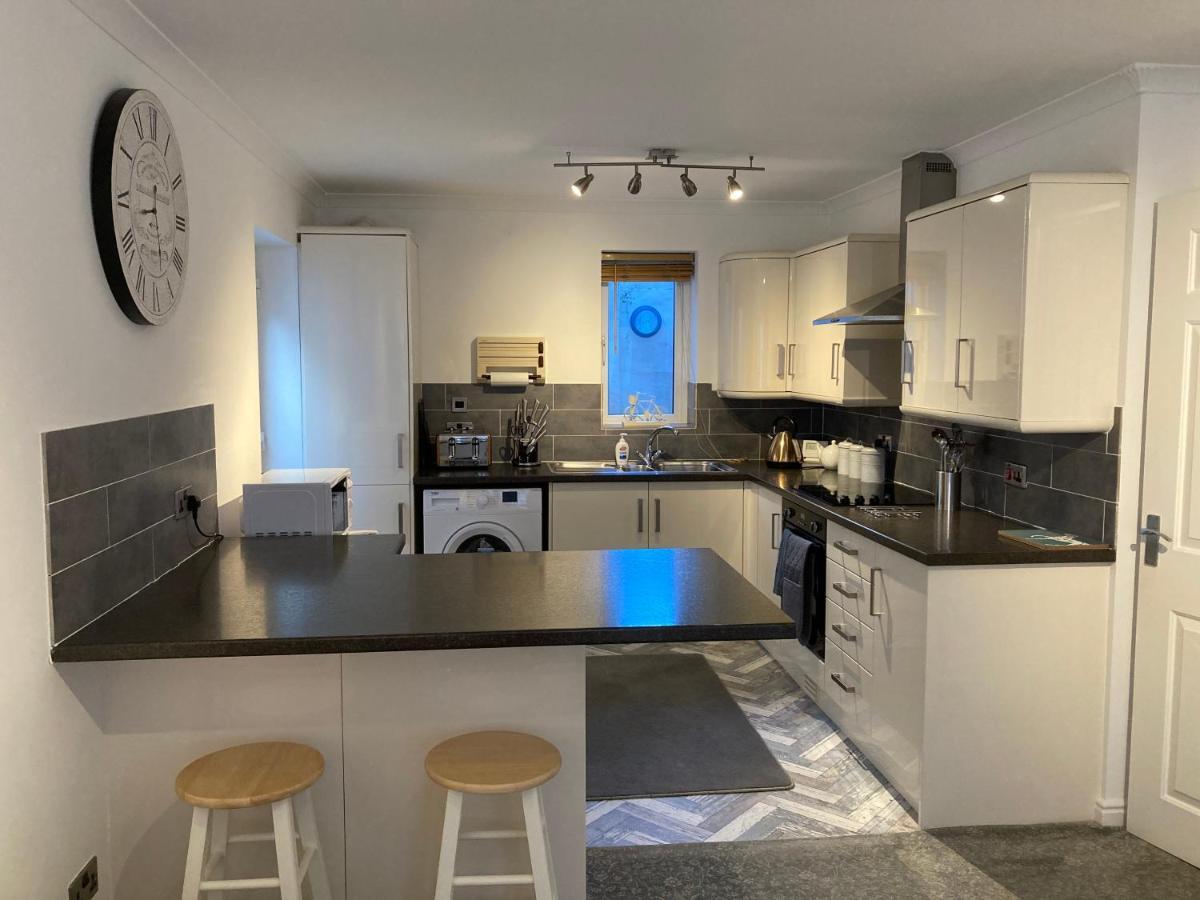 Modern 2 Bedroom Ground Floor Apartment With Parking Ripon City Centre ภายนอก รูปภาพ